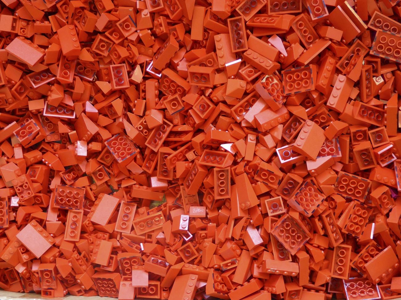 Red lego bricks 